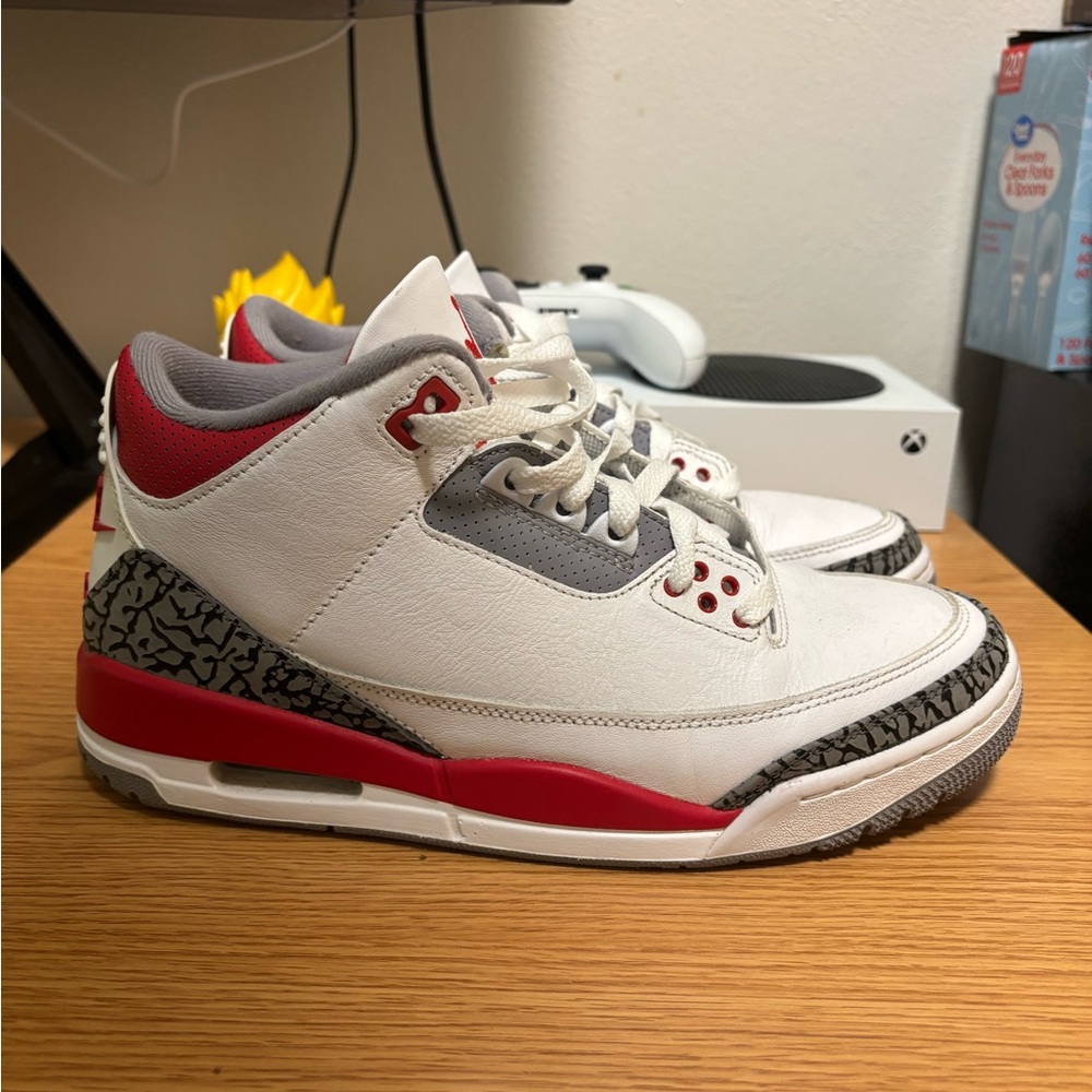 Jordan 3 Fire Red